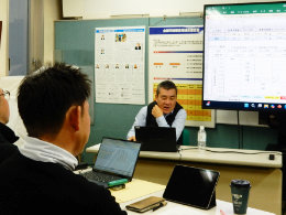 労務費の講義をする土井講師